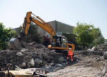 Masterin Clélie ist auf der Baustelle optimal sichtbar